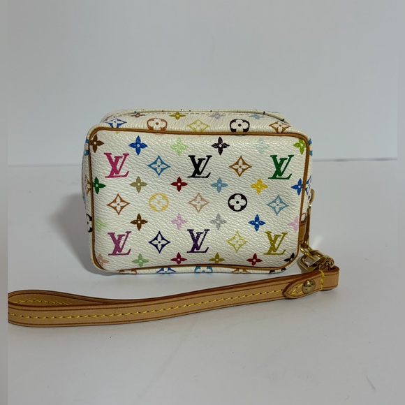 Louis Vuitton White Murakami Wapidy